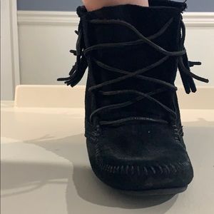 Minnetonka front lace up booties